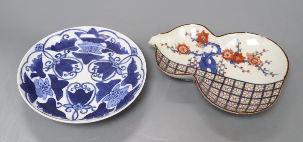 Two Japanese early Arita porcelain dishes